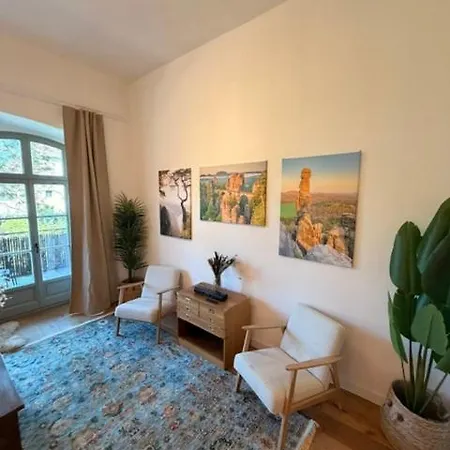 Lavendel With Sauna, Terrace, And Garden דירה פירנה