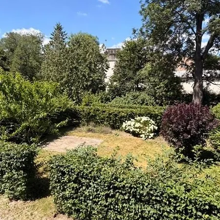 Lavendel With Sauna, Terrace, And Garden דירה פירנה
